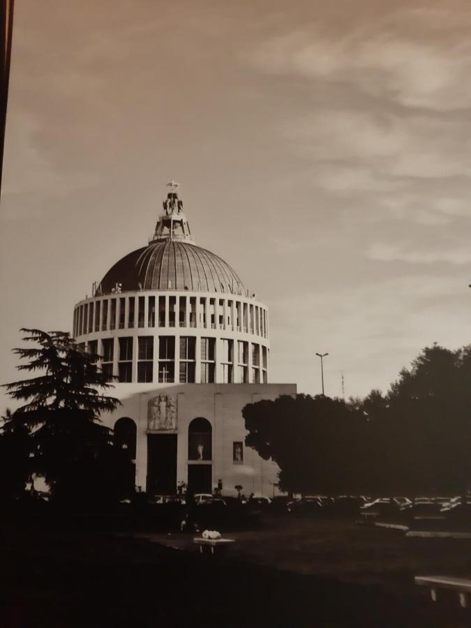 Apartamento Roma Cinecitta Exterior foto